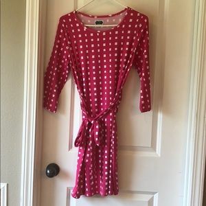 Flattering pink and White Mudpie Dress